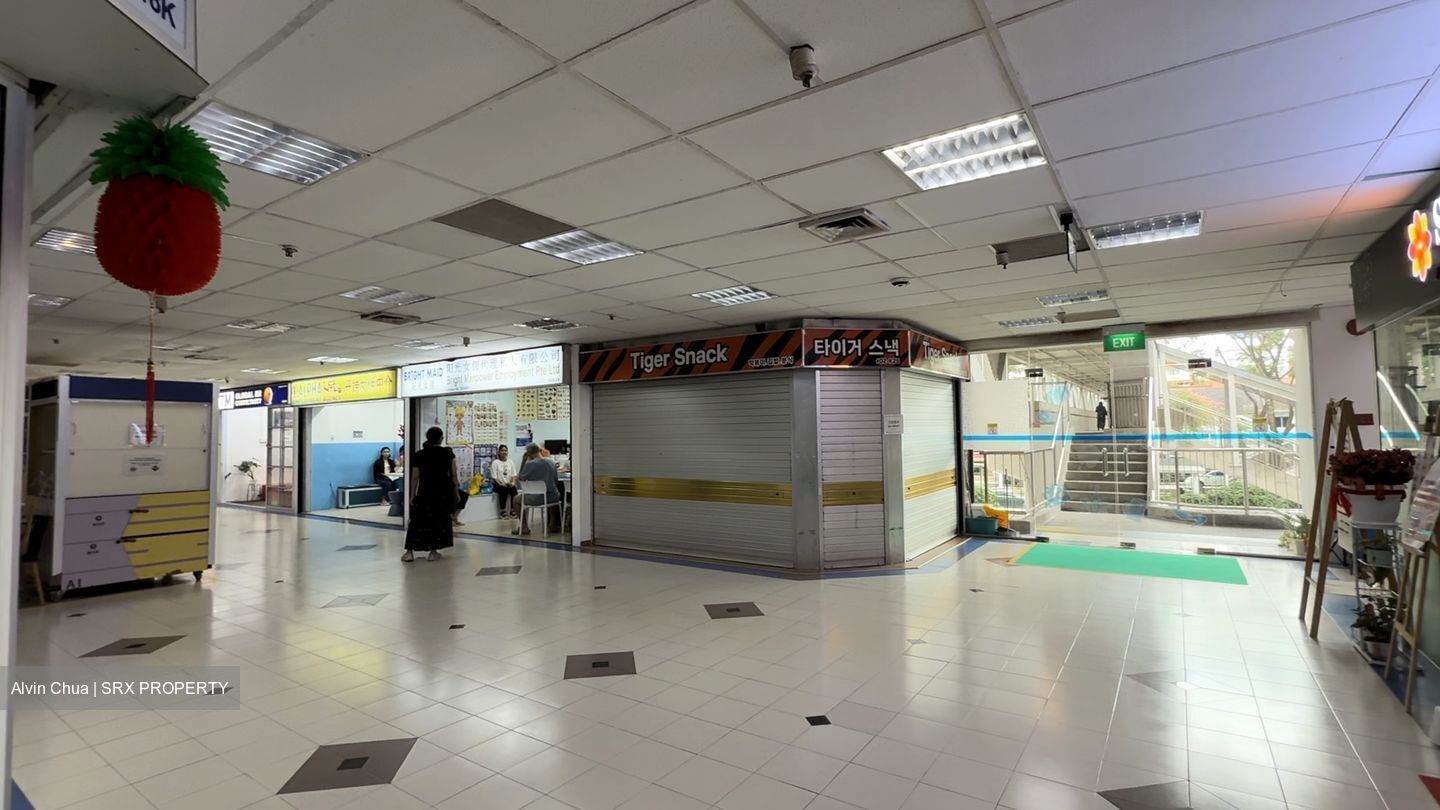 Bukit Timah Shopping Centre (D21), Retail #528360271